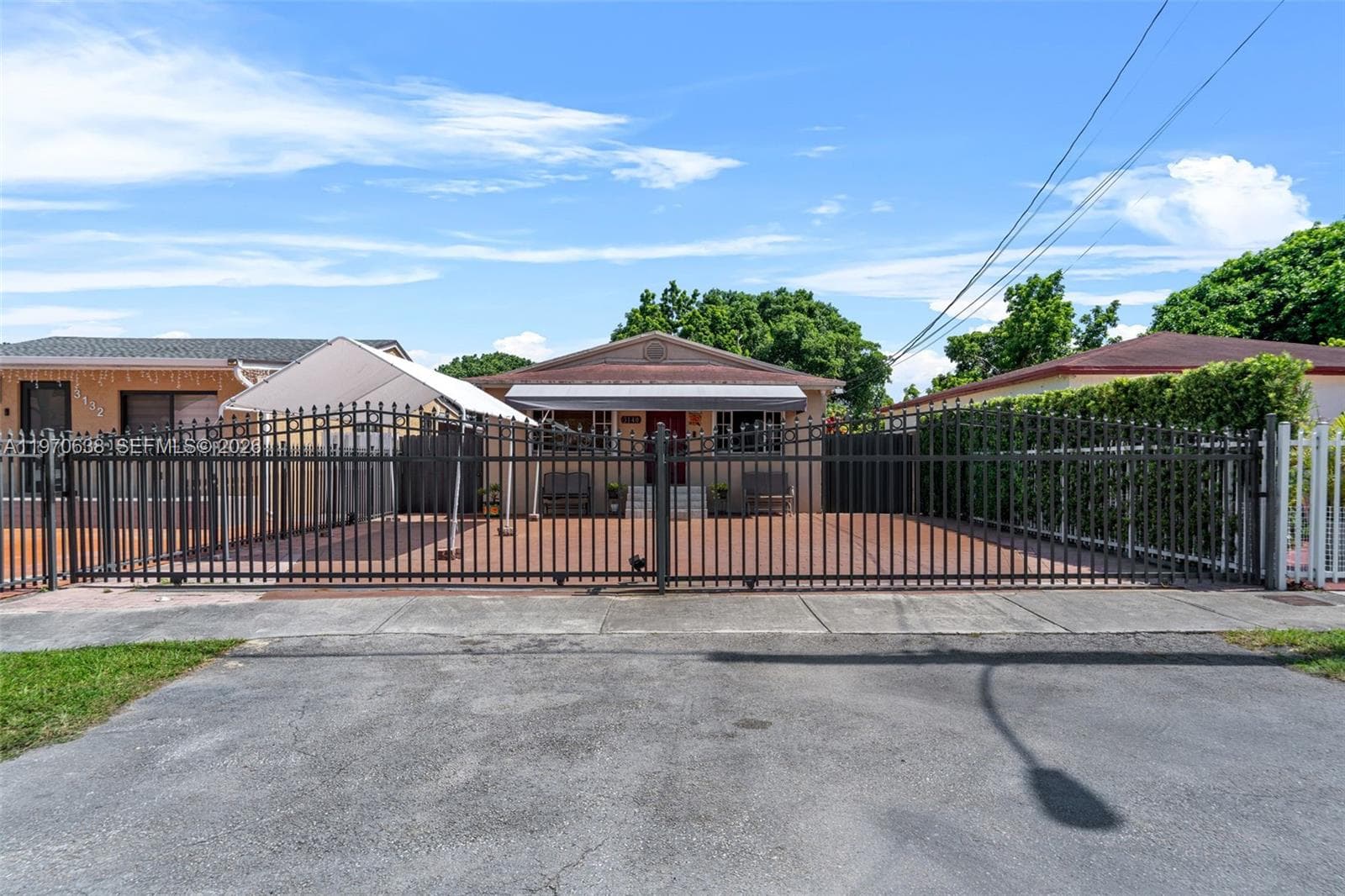 3140 NW 59th St, Miami FL 33142 — 24