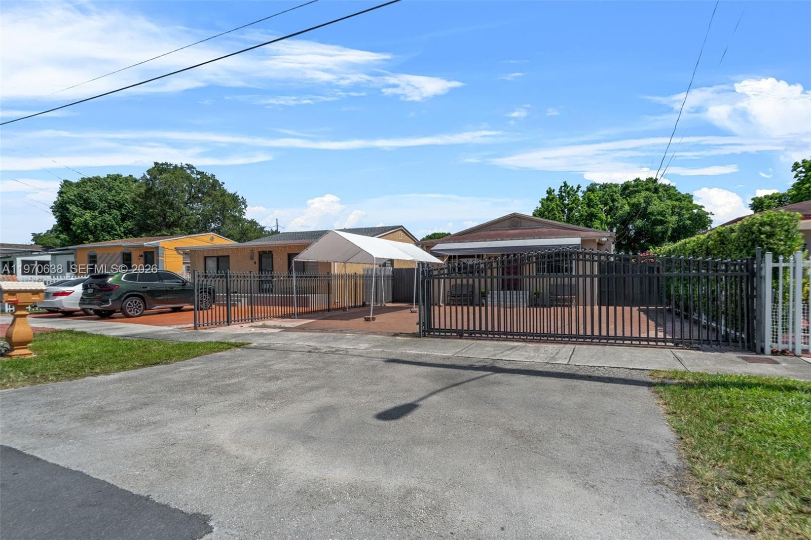 3140 NW 59th St, Miami FL 33142 — 35