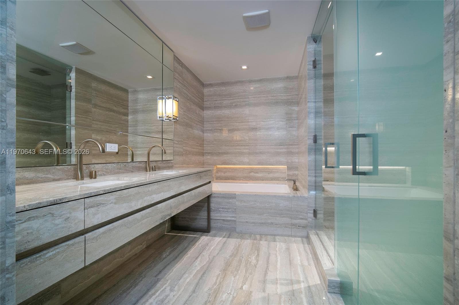 18975 Collins Ave # 1604, Sunny Isles Beach FL 33160 — 20