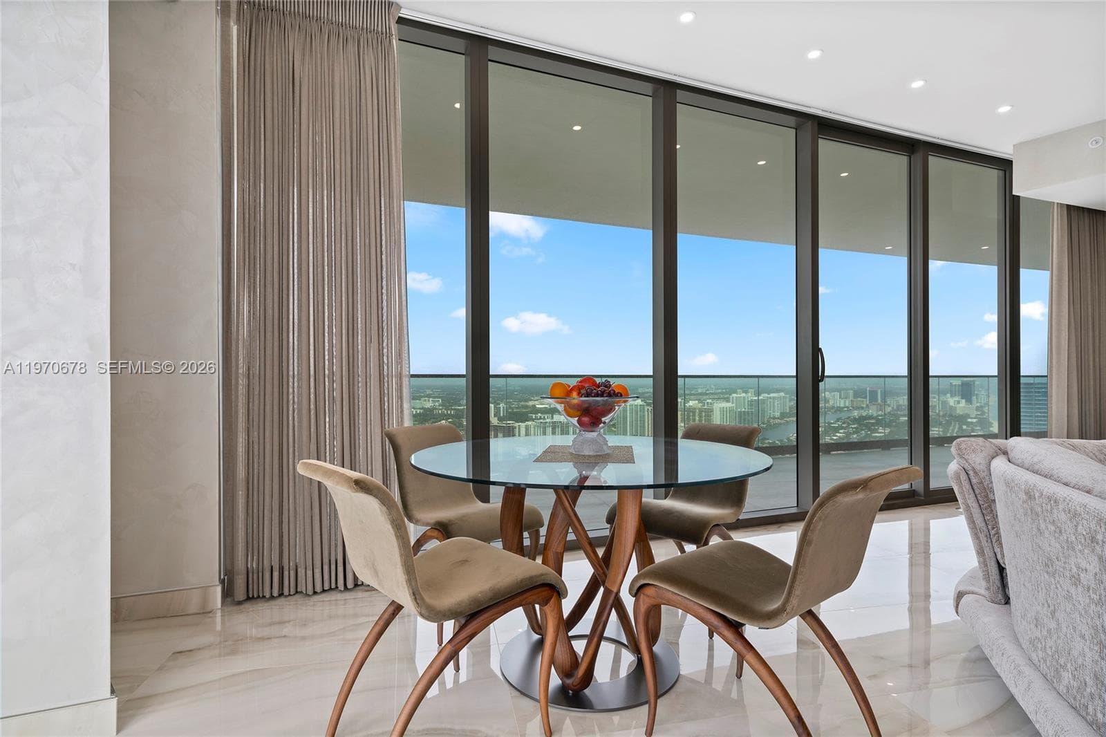 18975 Collins Ave # 4505, Sunny Isles Beach FL 33160 — 4