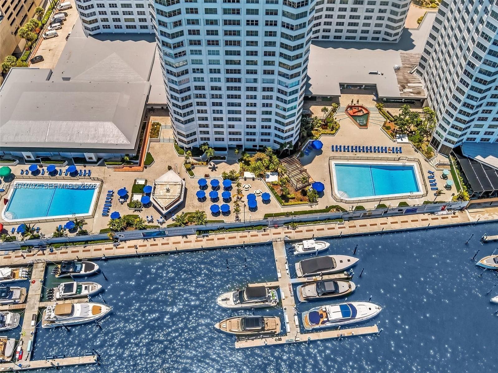 999 Brickell Bay Dr # 303, Miami FL 33131 — 2