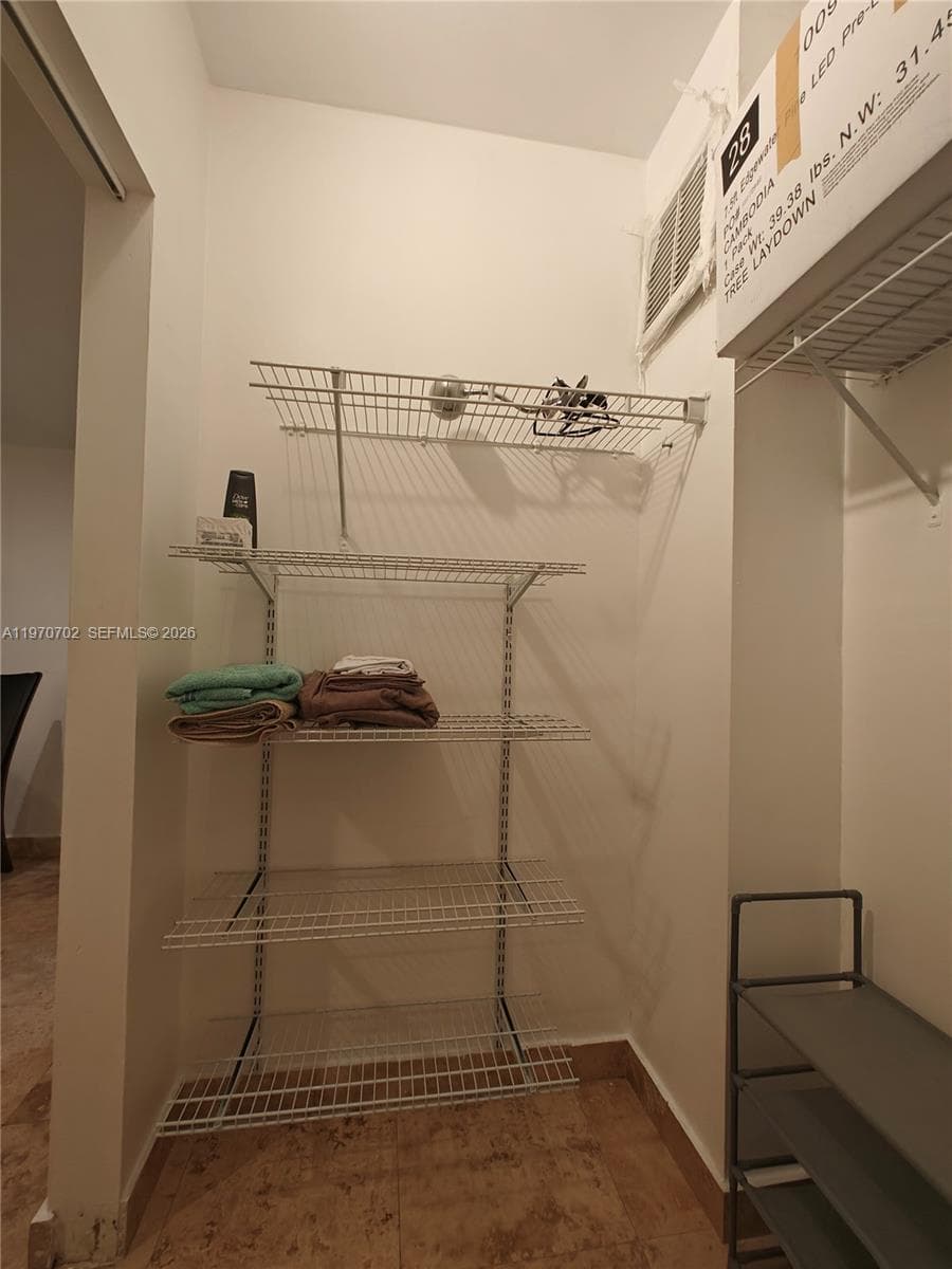 999 Brickell Bay Dr # 303, Miami FL 33131 — 12