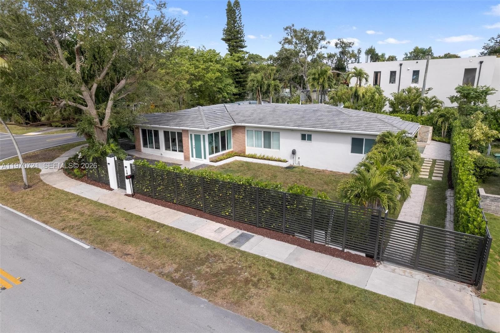 1001 NE 86th St, Miami FL 33138 — 2