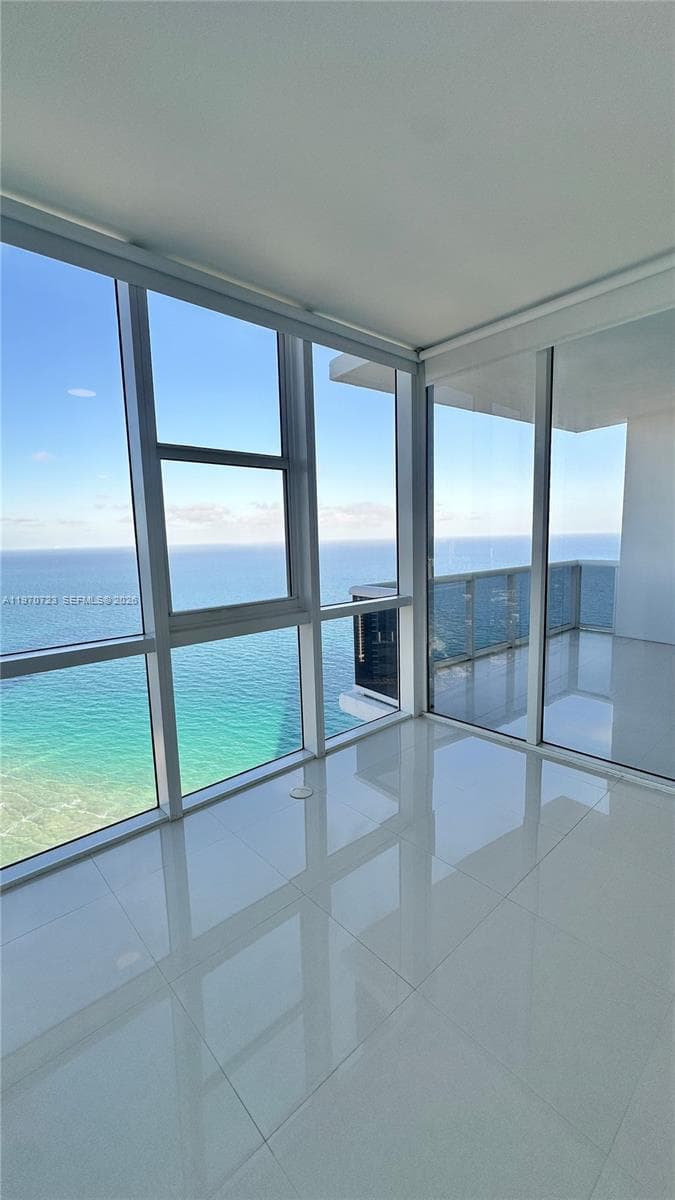 18201 Collins Ave # 4808, Sunny Isles Beach FL 33160 — 17