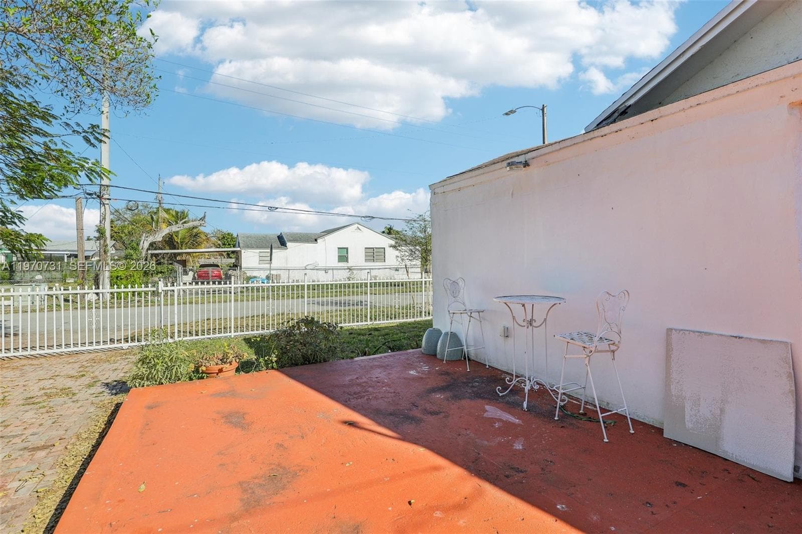 6402 NW 8th Ave, Miami FL 33150 — 27