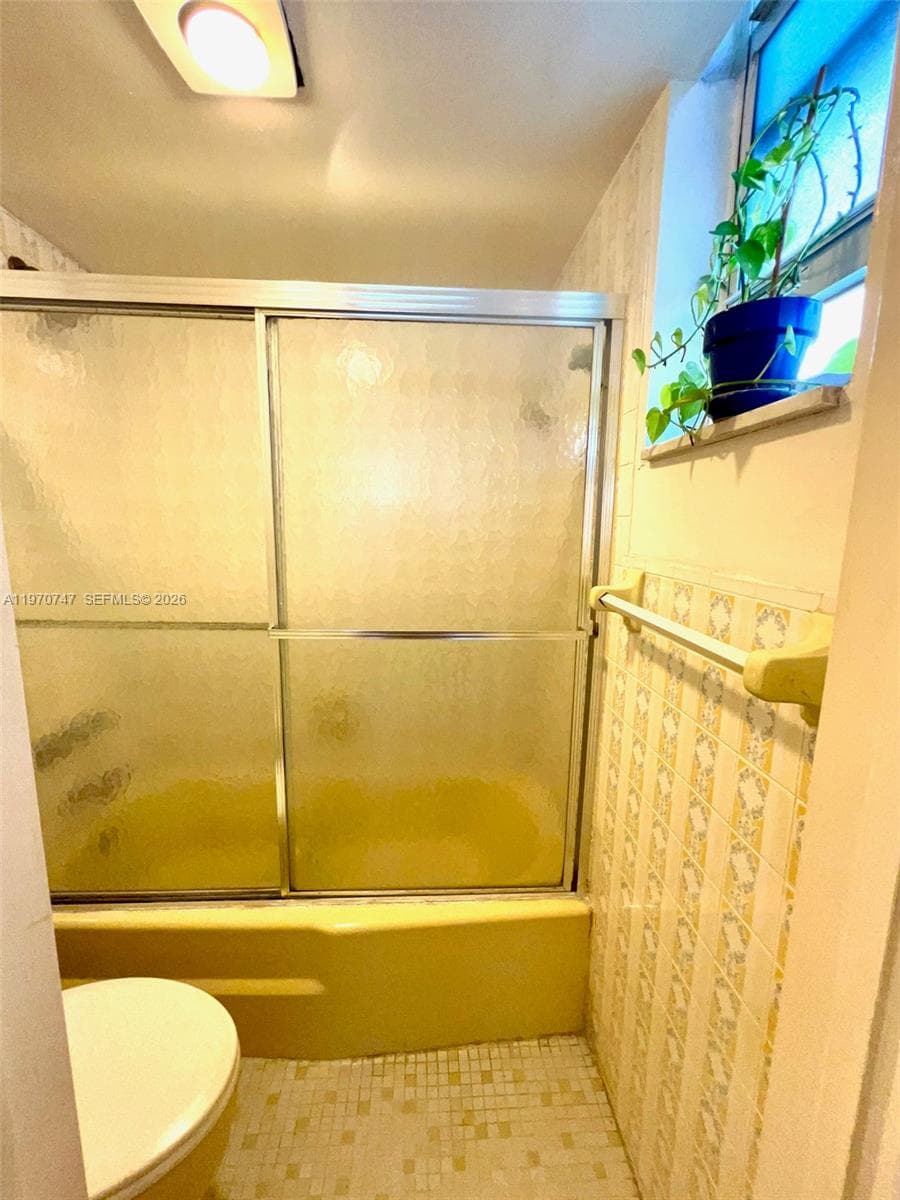 1658 Bay Rd # 203, Miami Beach FL 33139 — 22