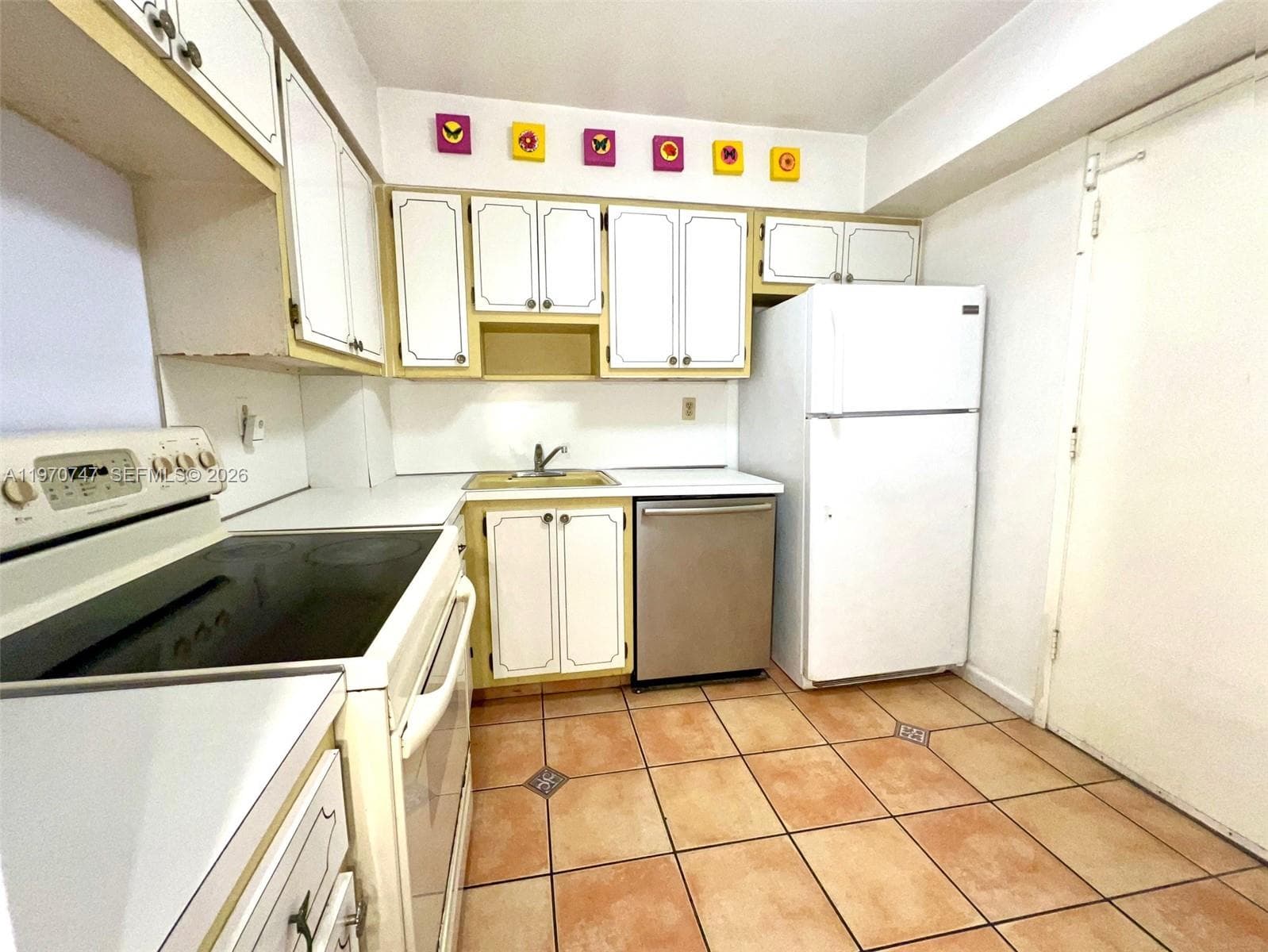 1658 Bay Rd # 203, Miami Beach FL 33139 — 3