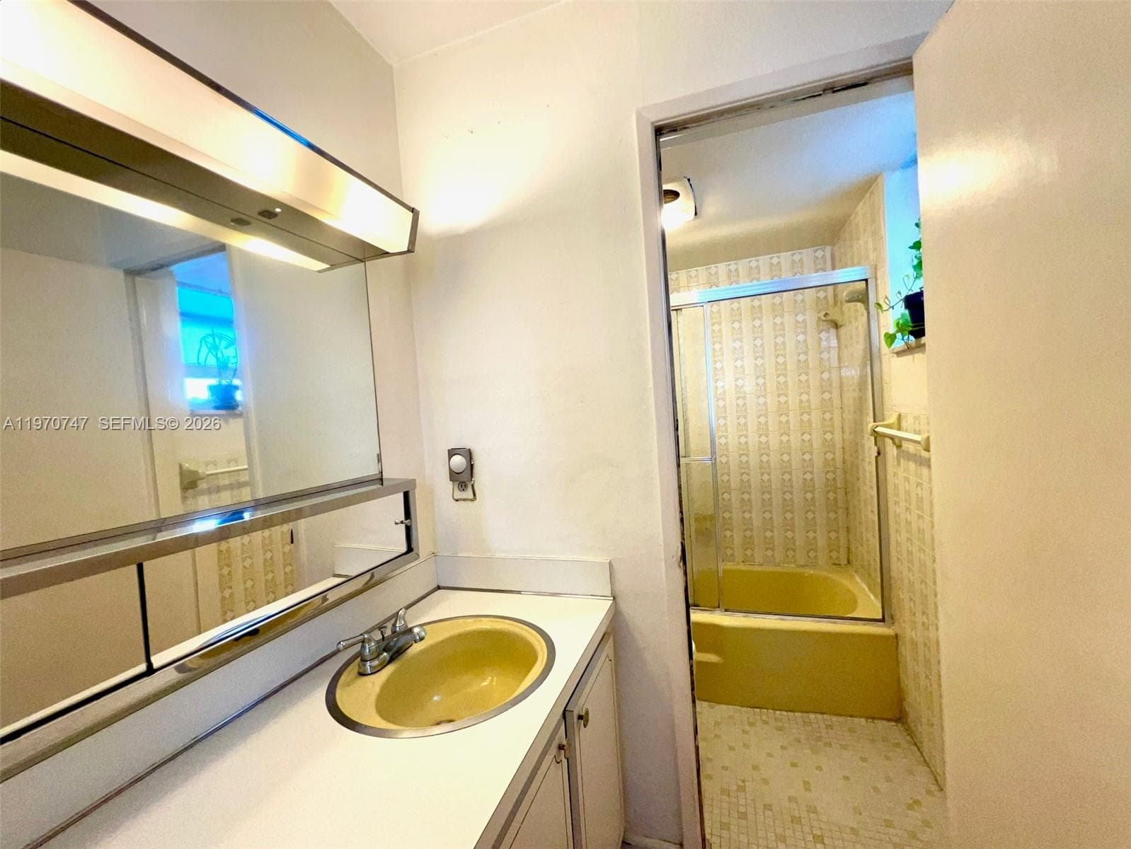1658 Bay Rd # 203, Miami Beach FL 33139 — 20