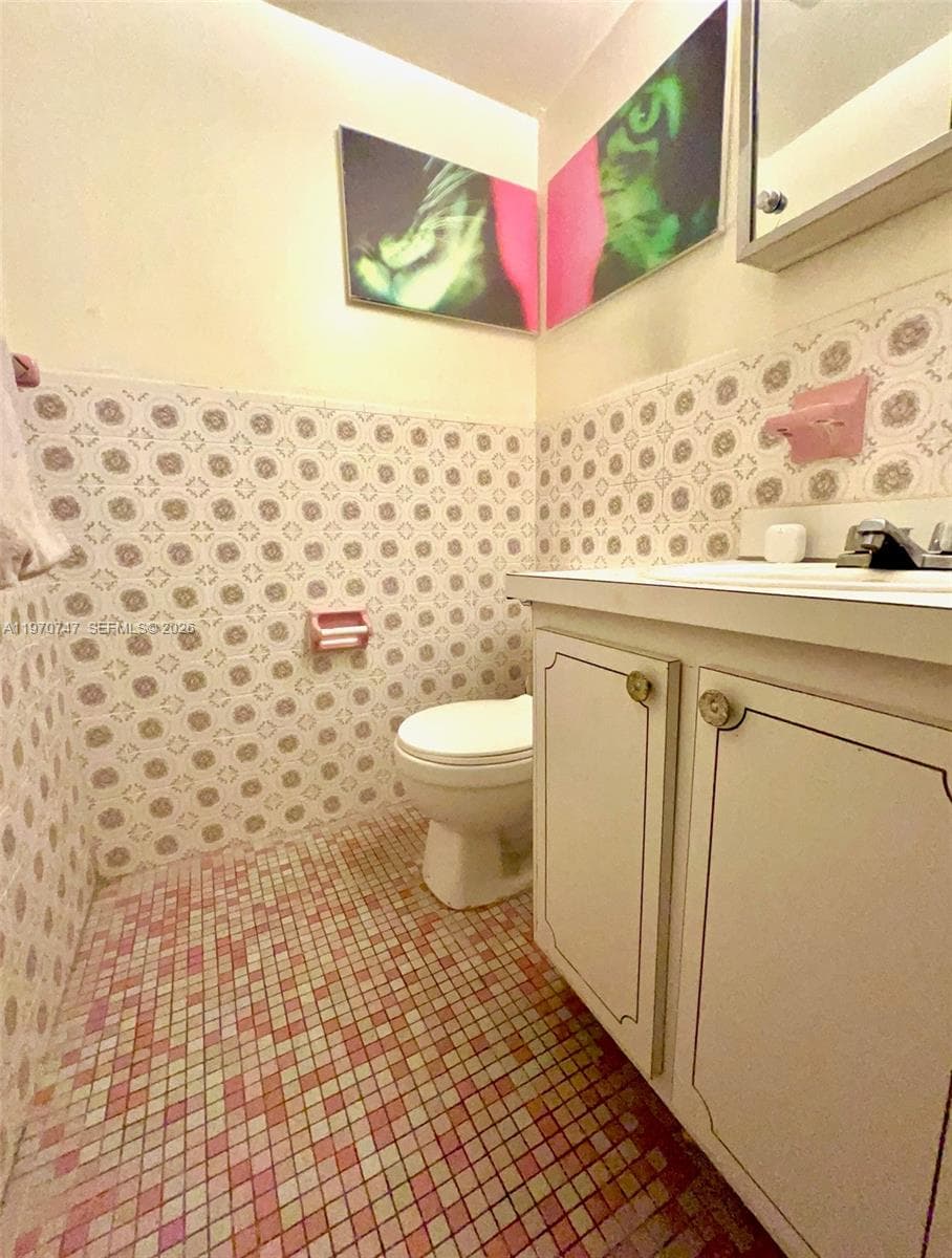 1658 Bay Rd # 203, Miami Beach FL 33139 — 9