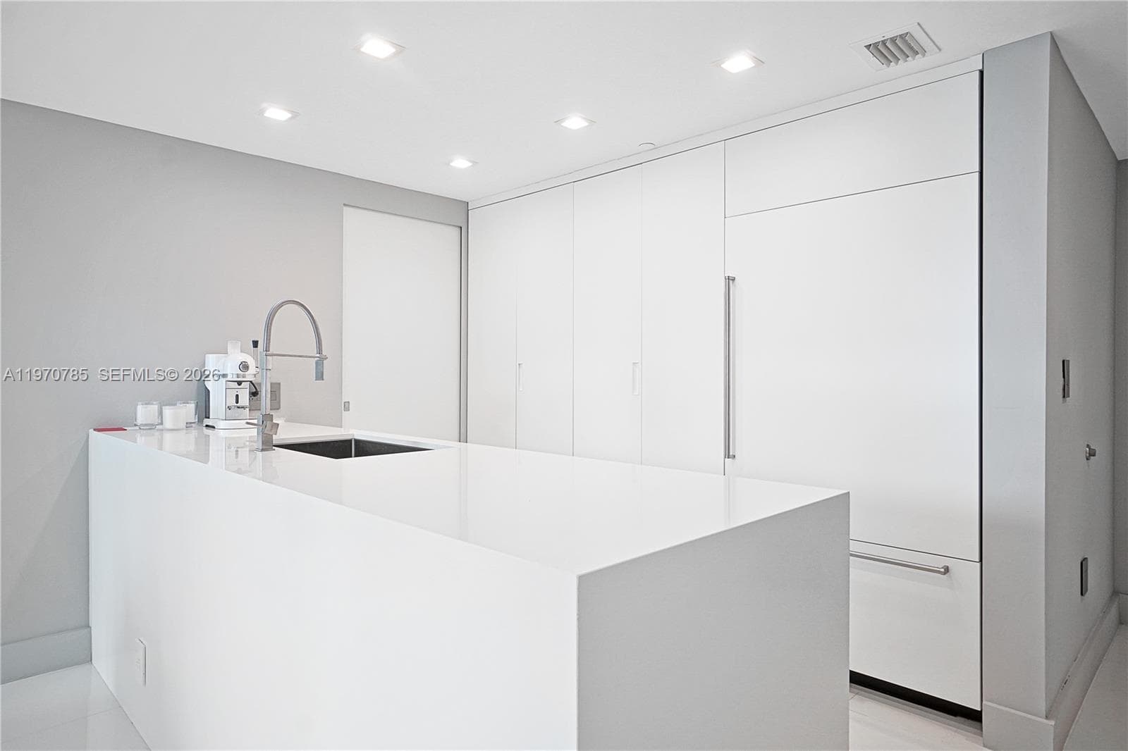 475 Brickell Ave # 1913, Miami FL 33131 — 7