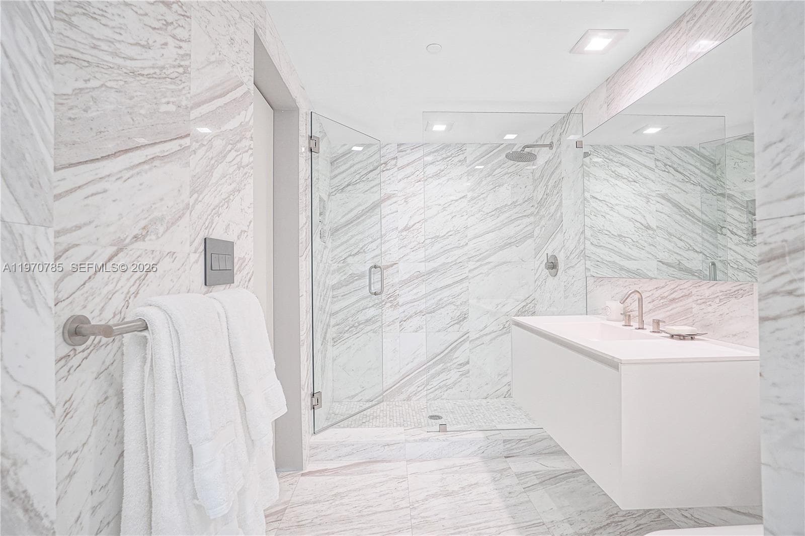 475 Brickell Ave # 1913, Miami FL 33131 — 10