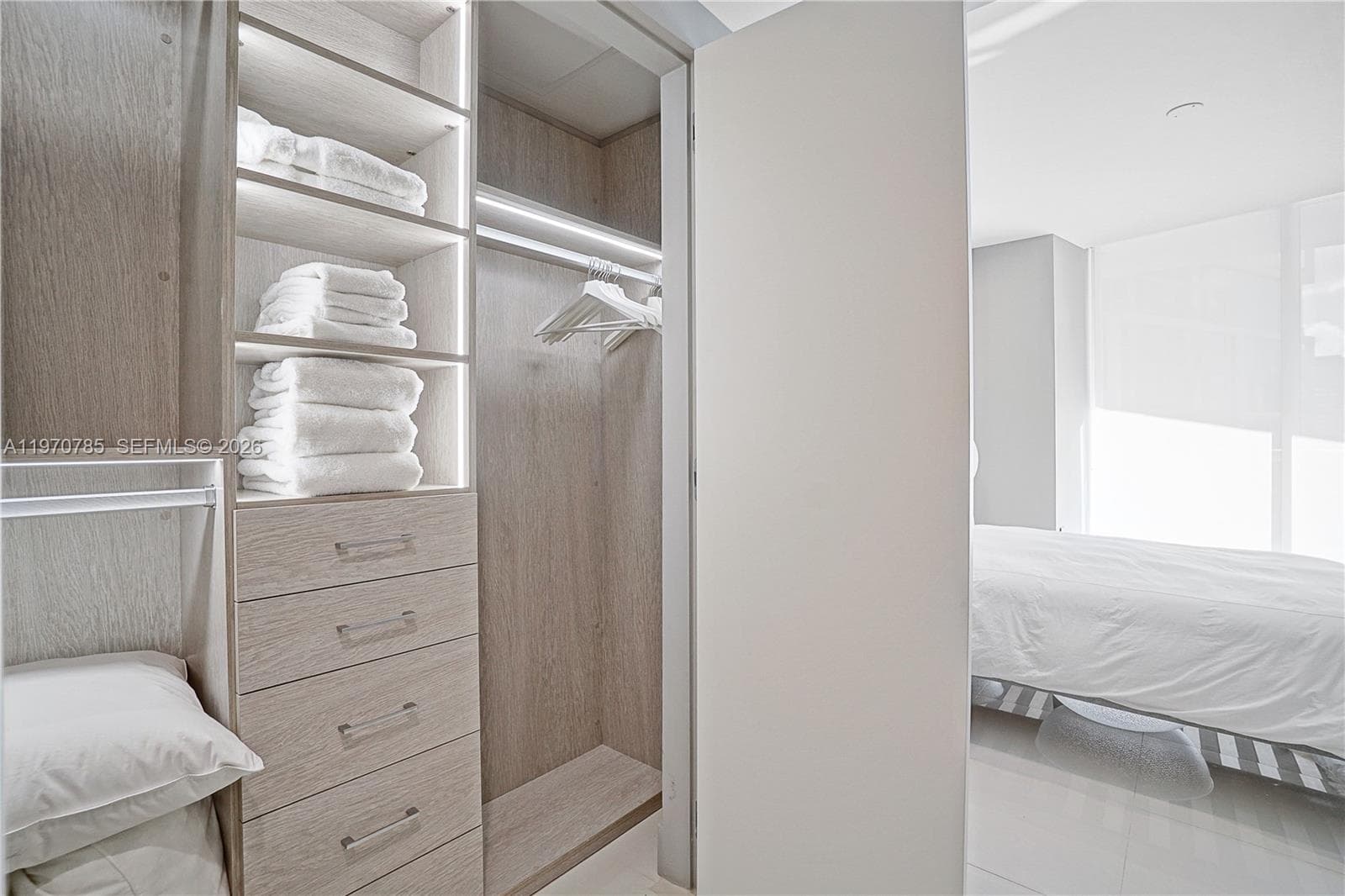 475 Brickell Ave # 1913, Miami FL 33131 — 11