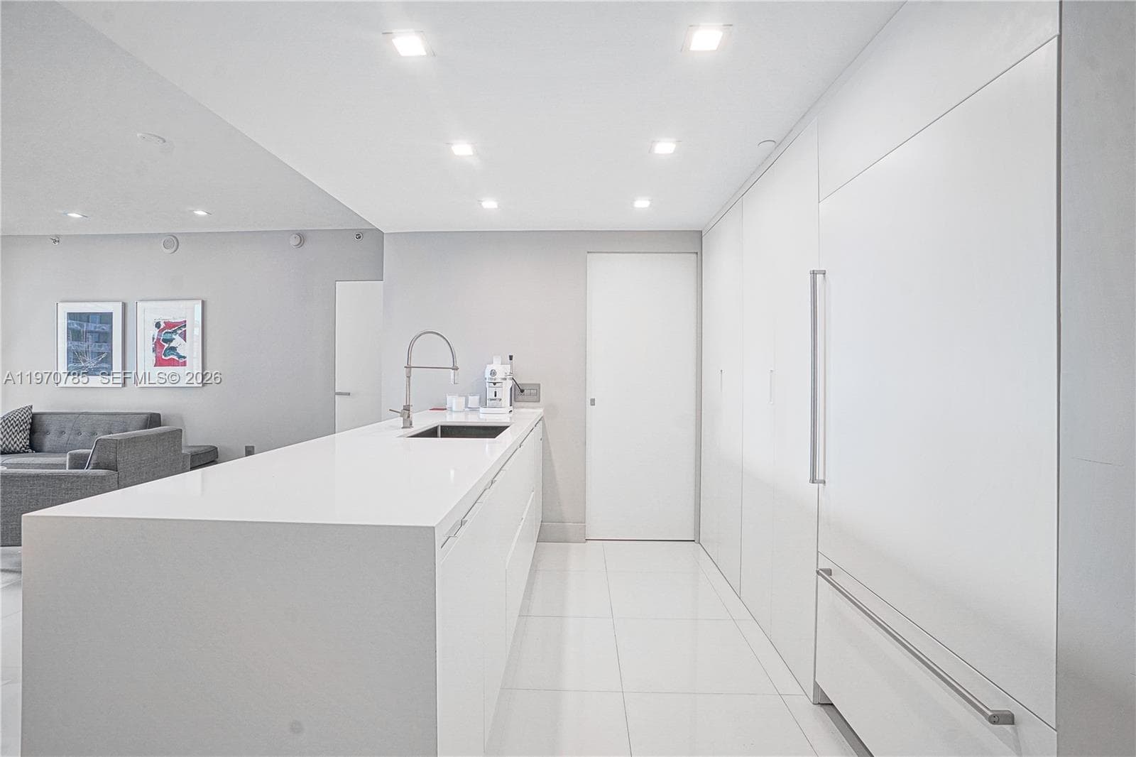 475 Brickell Ave # 1913, Miami FL 33131 — 21