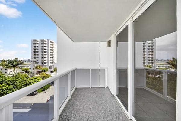 7928 West Dr # 506, North Bay Village FL 33141 — 20