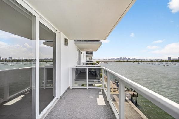 7928 West Dr # 506, North Bay Village FL 33141 — 29