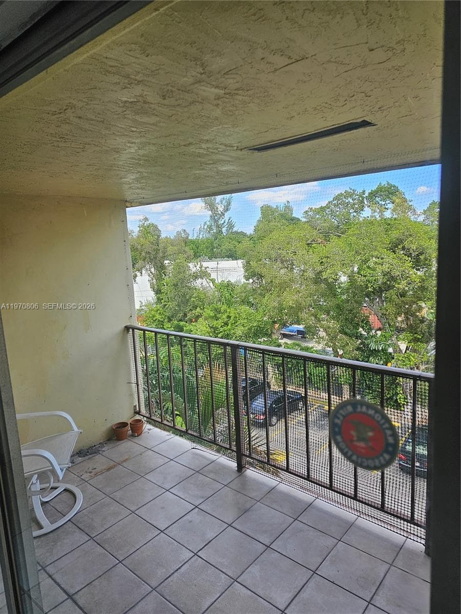 11925 NE 2nd Ave # B403, North Miami FL 33161 — 9