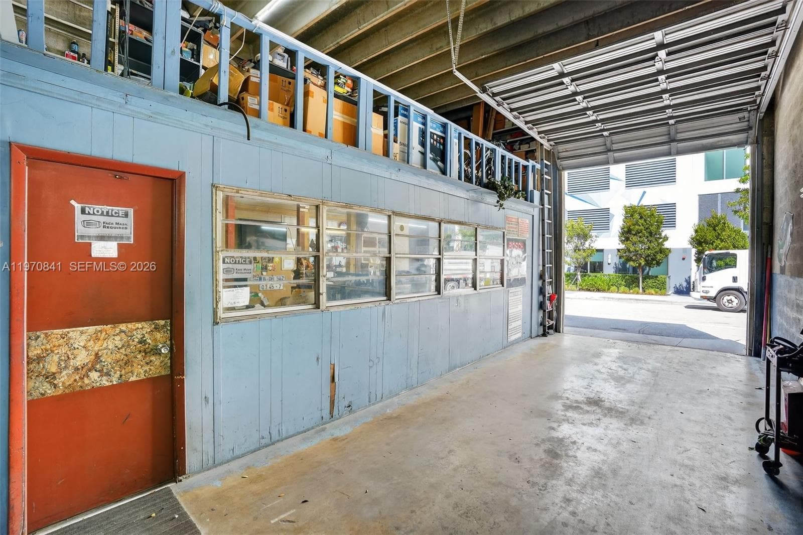 3838 Shipping Ave, Miami FL 33146 — 10