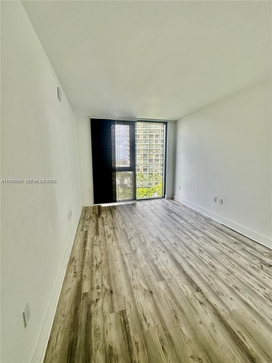 121 NE 34th St # 1416, Miami FL 33137 — 6