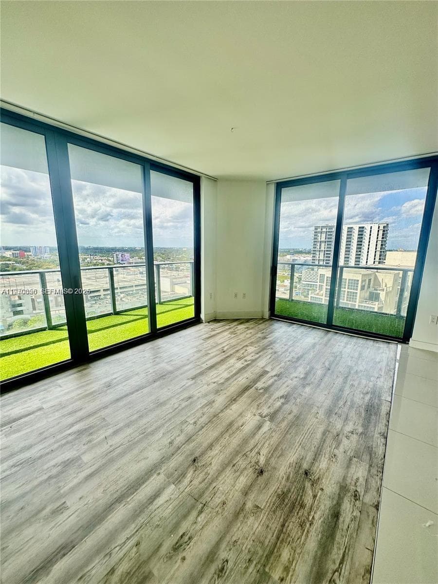 121 NE 34th St # 1416, Miami FL 33137 — 3