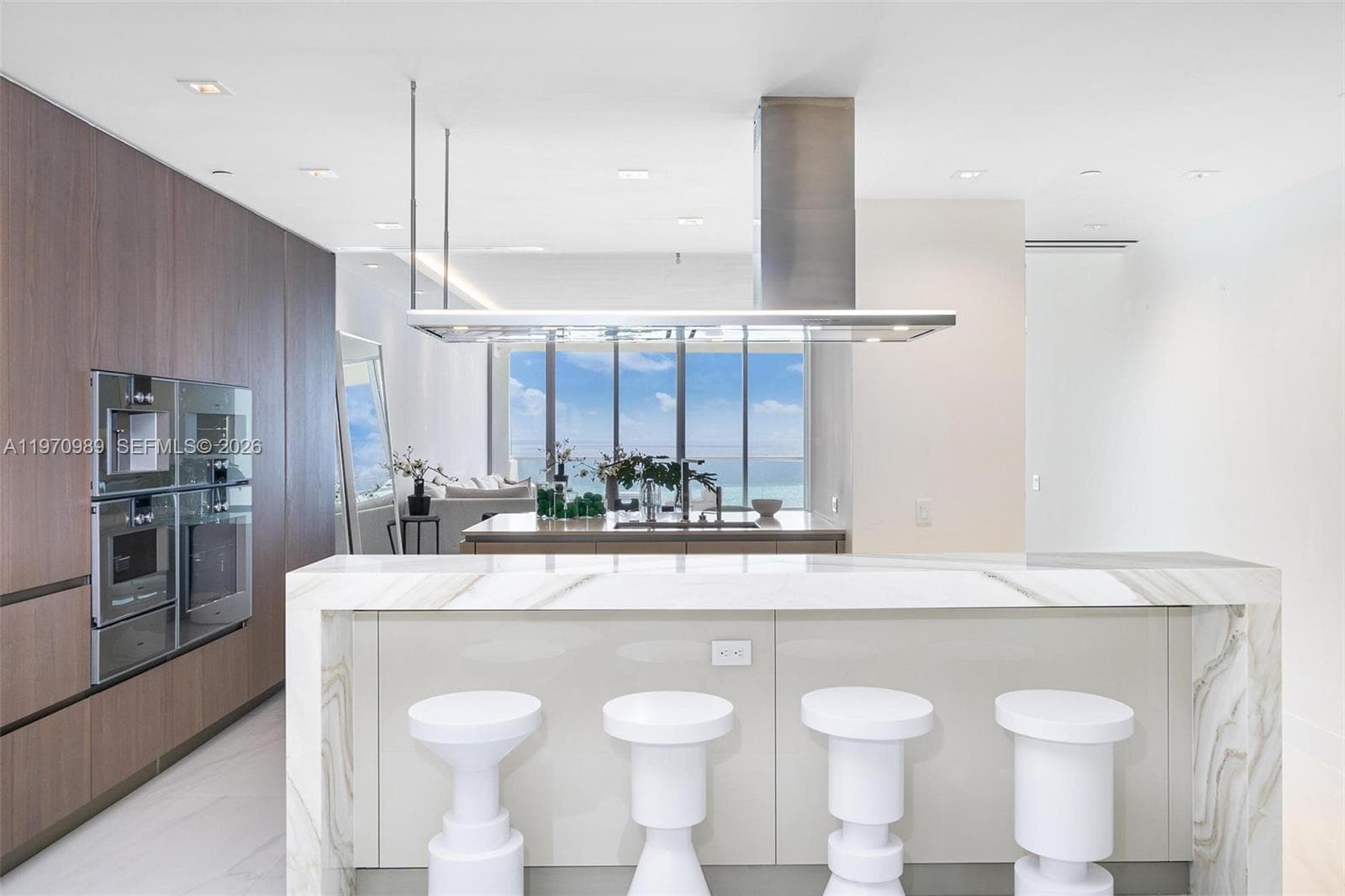 18501 Collins Ave # 2003, Sunny Isles Beach FL 33160 — 17