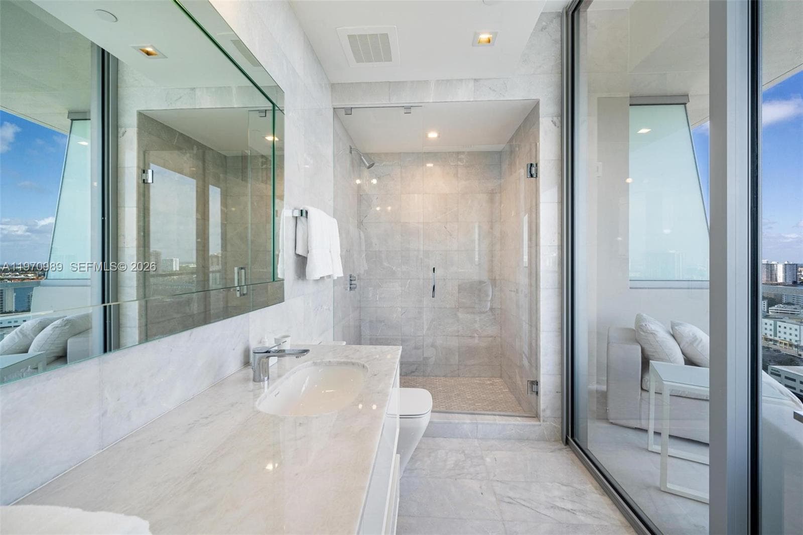 18501 Collins Ave # 2003, Sunny Isles Beach FL 33160 — 45