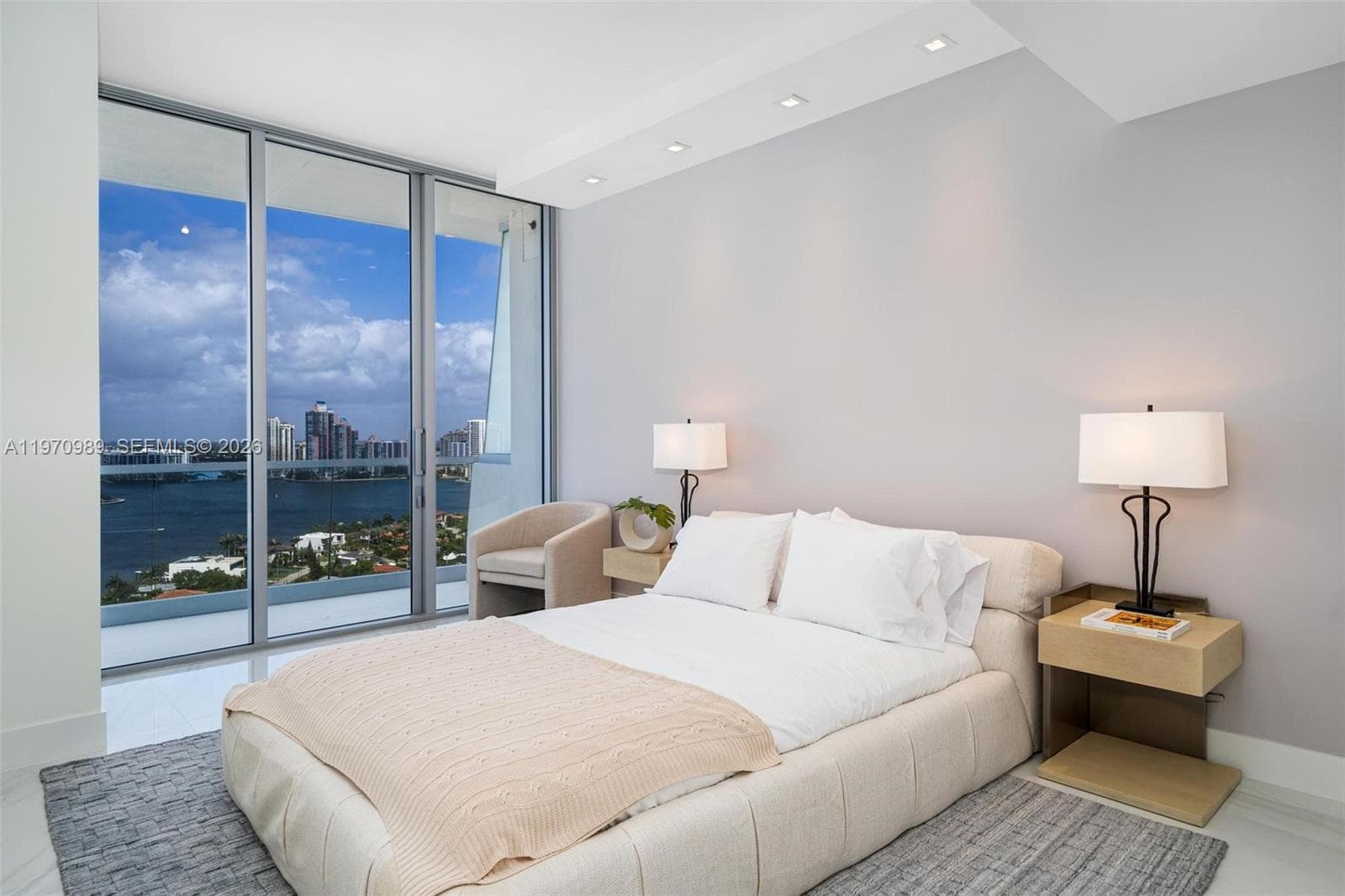18501 Collins Ave # 2003, Sunny Isles Beach FL 33160 — 37