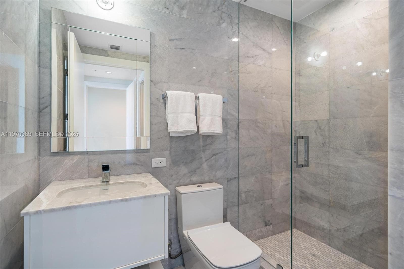 18501 Collins Ave # 2003, Sunny Isles Beach FL 33160 — 40