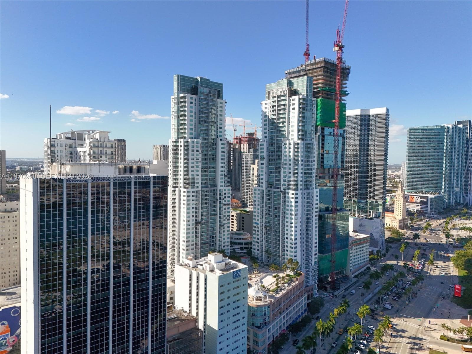 253 NE 2nd St # 1007, Miami FL 33132 — 25