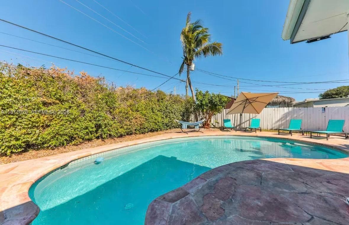 Sunswept Isle, Miami, FL — 52