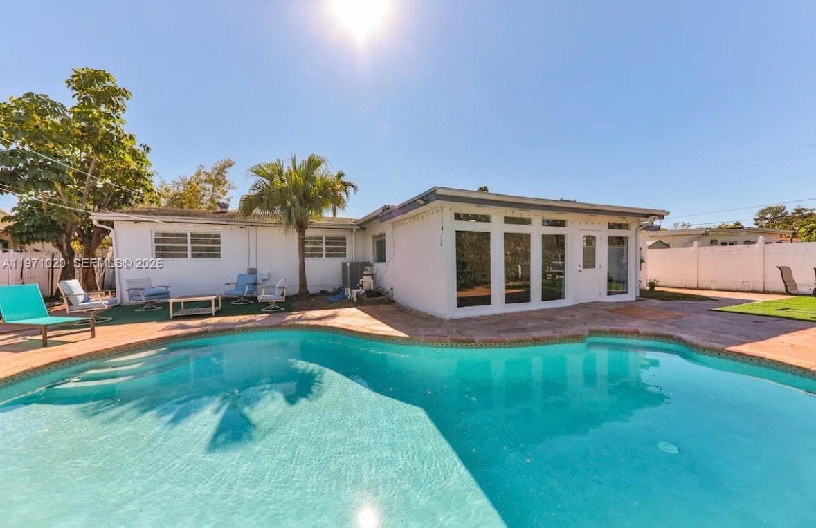 Sunswept Isle, Miami, FL — 46