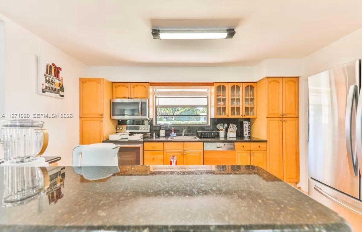 Sunswept Isle, Miami, FL — 15