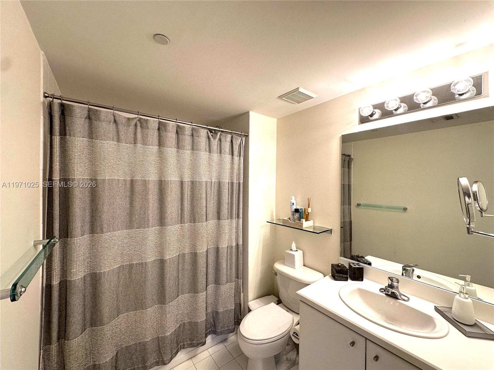 2475 Brickell Ave # 1904, Miami FL 33129 — 18