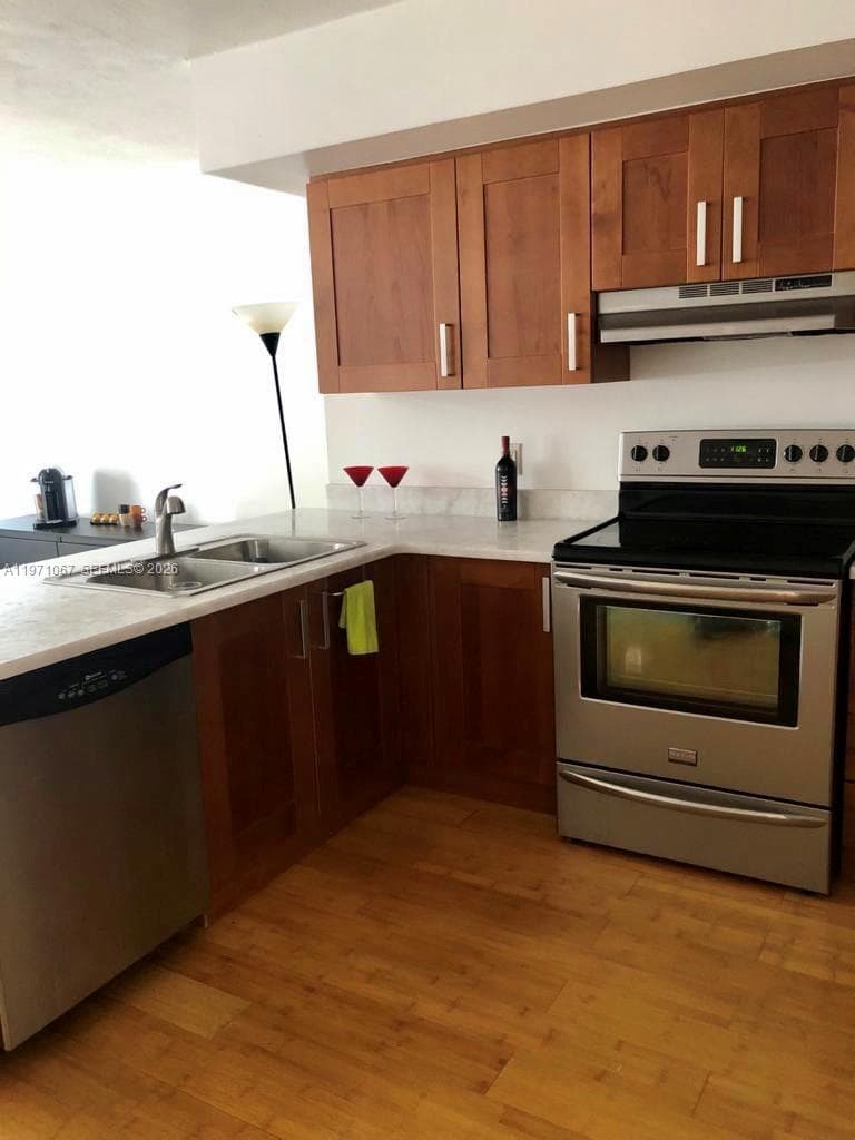 9499 Collins Ave # 405, Surfside FL 33154 — 8