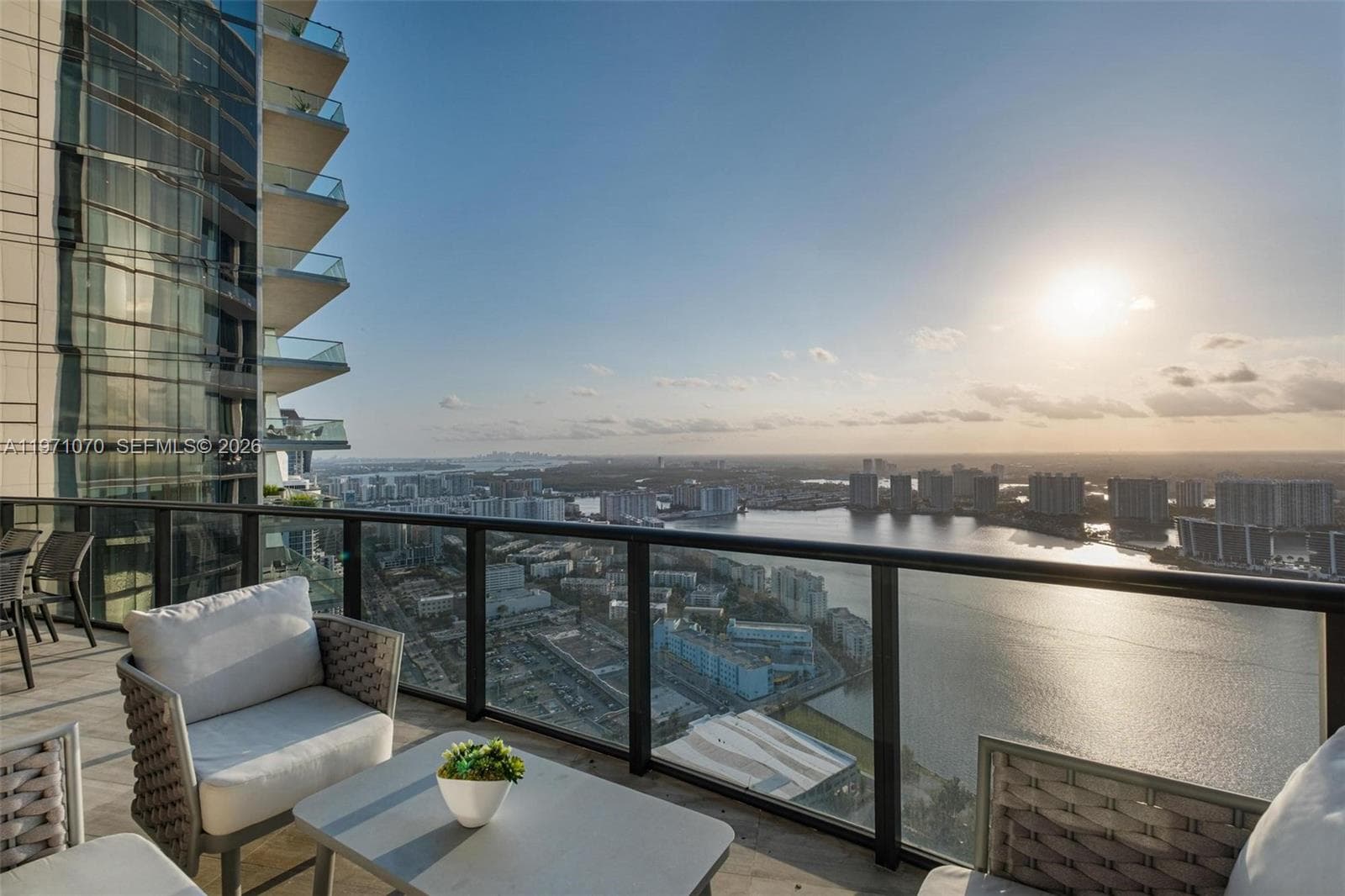 18555 Collins Ave # 5003, Sunny Isles Beach FL 33160 — 23