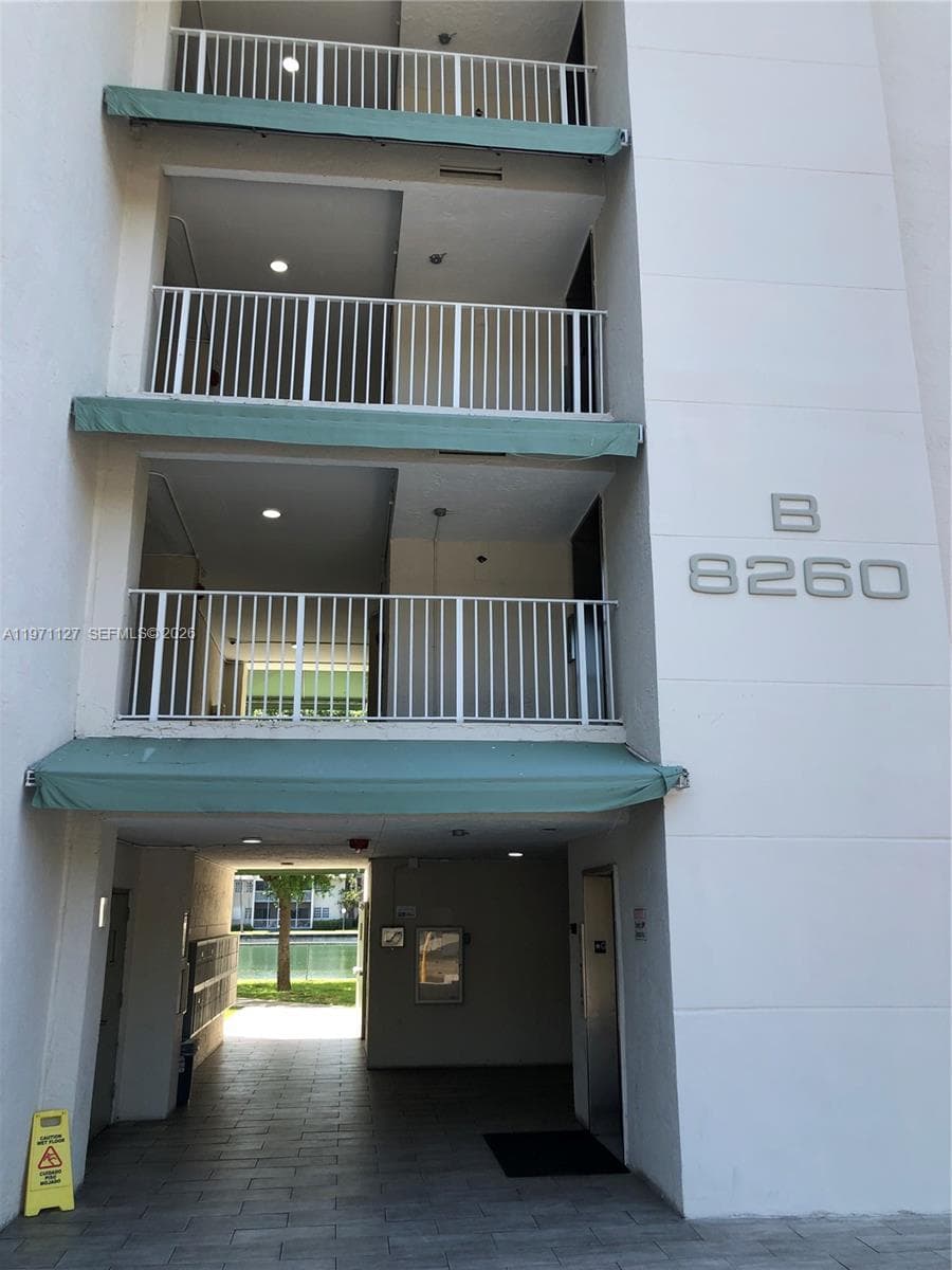 8260 SW 210th St # 210, Cutler Bay FL 33189 — 19