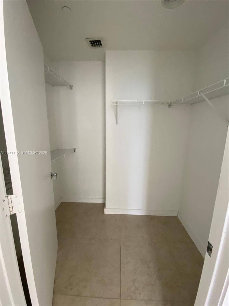 1060 Brickell Ave # 3105, Miami FL 33131 — 7