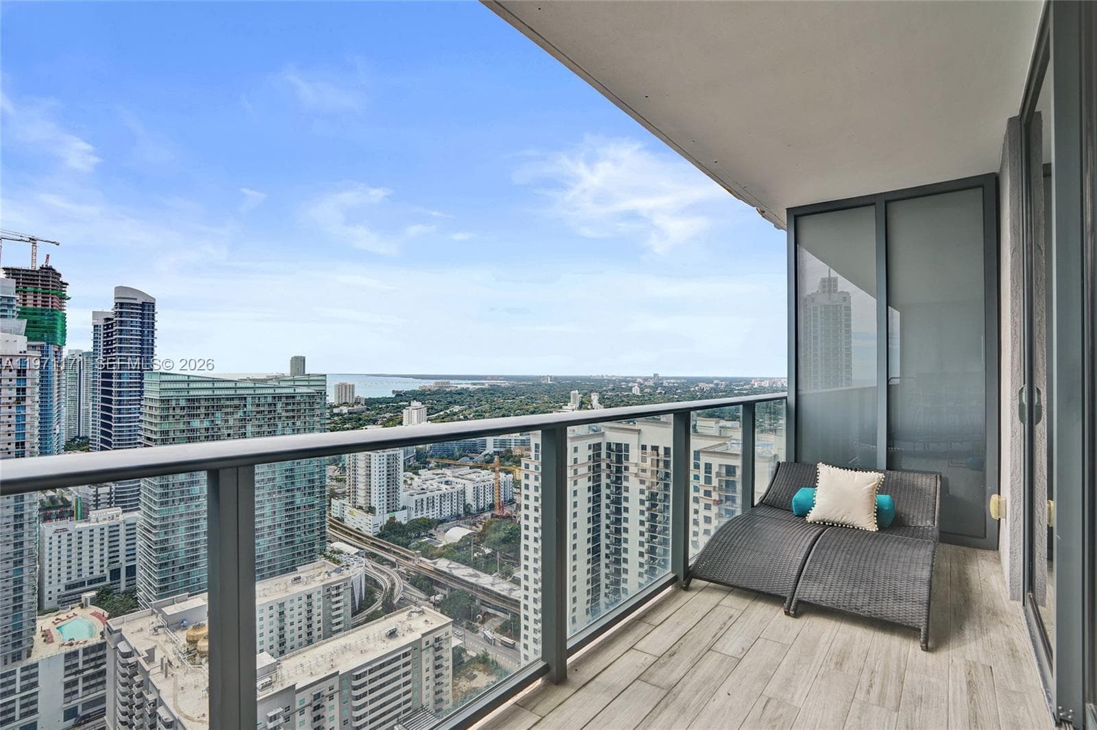 45 SW 9th St # 4004, Miami FL 33130 — 19