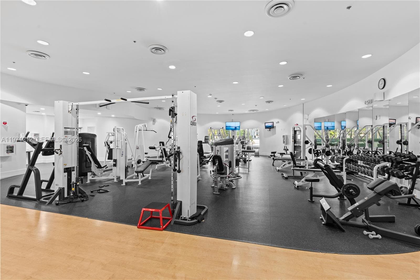 5600 Collins Ave # 16Y, Miami Beach FL 33140 — 36