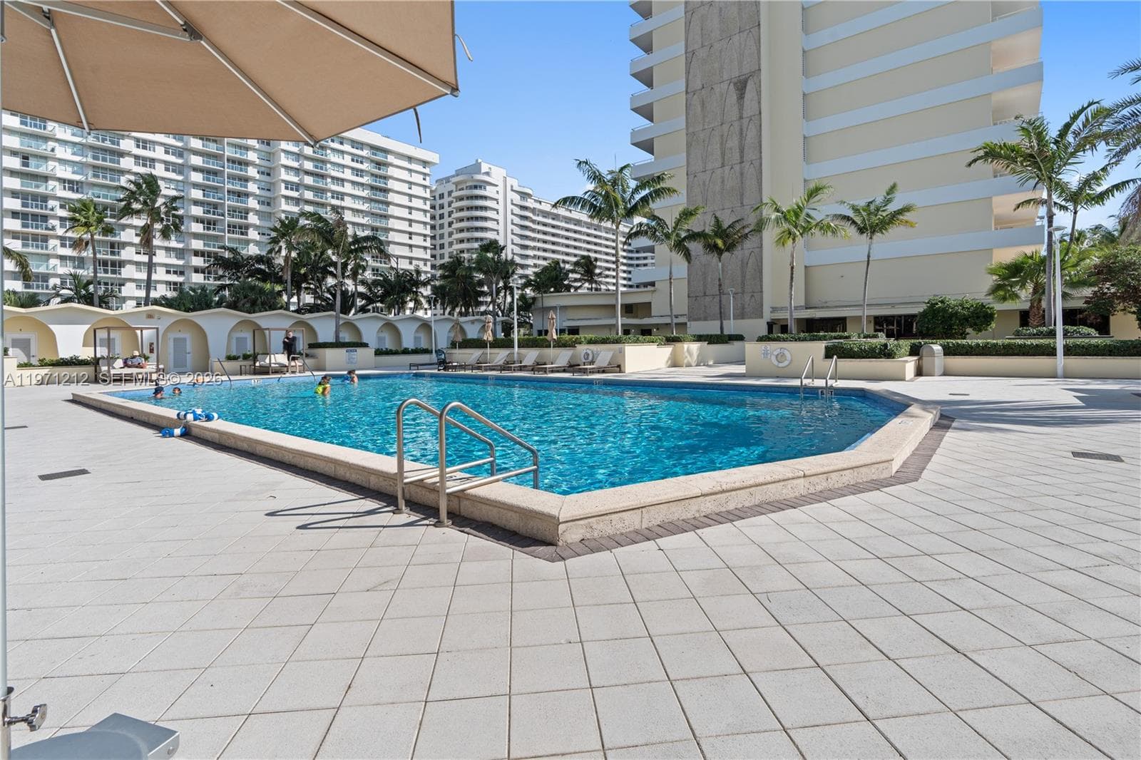 5600 Collins Ave # 16Y, Miami Beach FL 33140 — 32