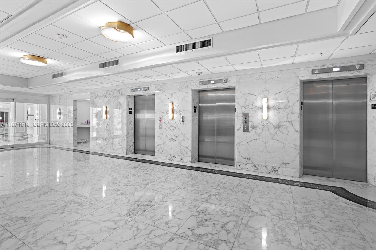 5600 Collins Ave # 16Y, Miami Beach FL 33140 — 30