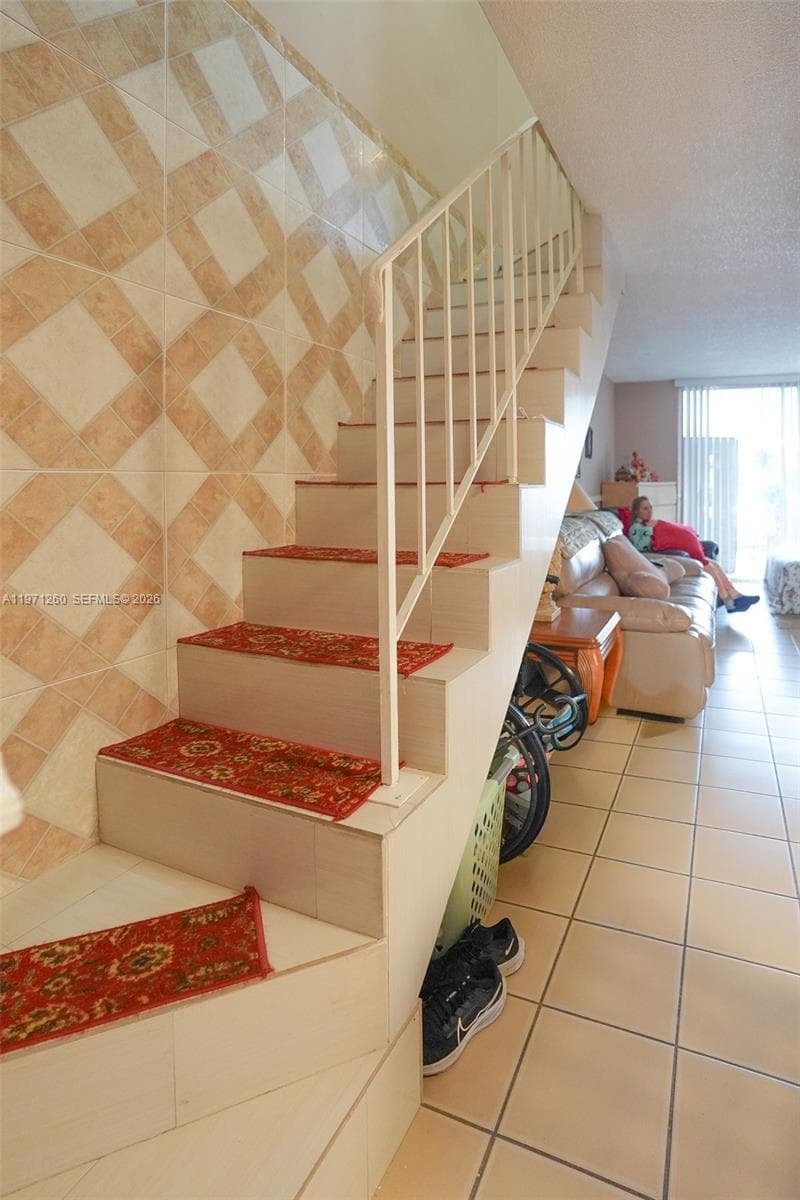 1159 W 40th St # 16, Hialeah FL 33012 — 13