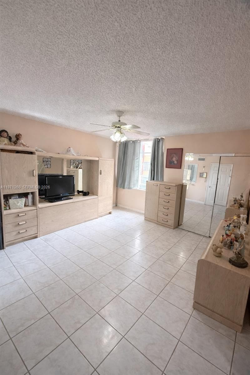 1159 W 40th St # 16, Hialeah FL 33012 — 17