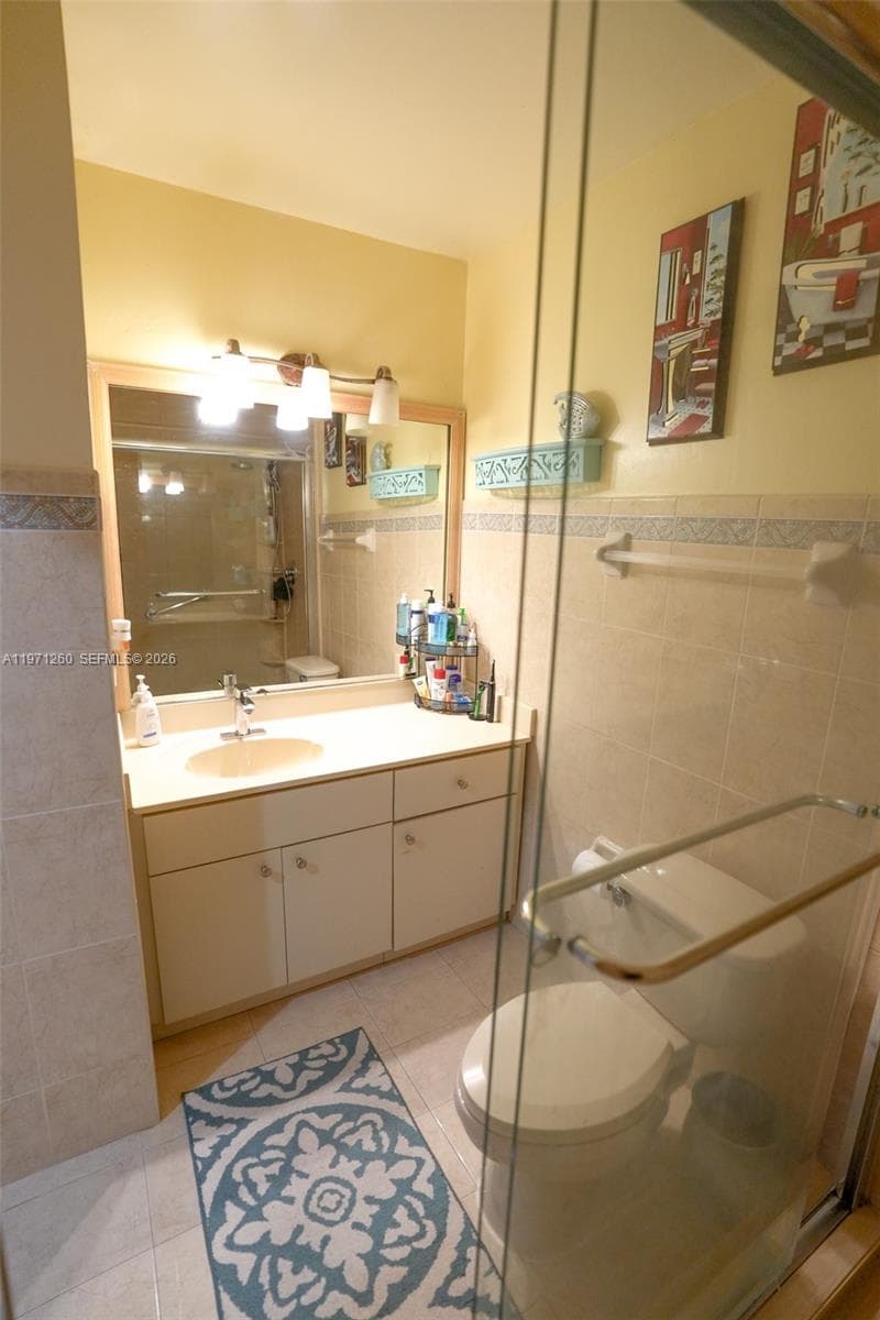 1159 W 40th St # 16, Hialeah FL 33012 — 20
