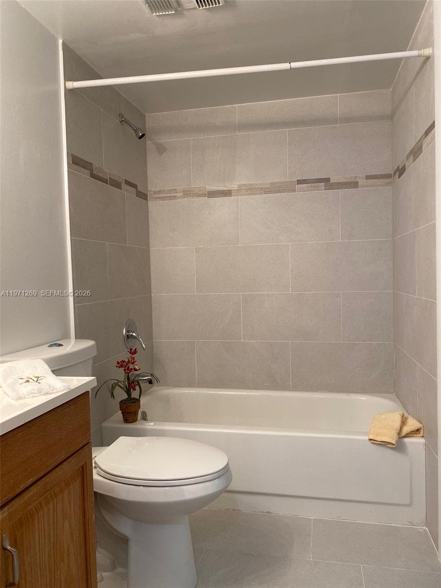 13120 SW 92nd Ave # 414, Miami FL 33176 — 16
