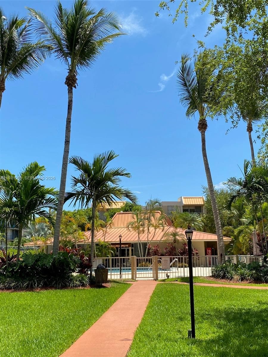 13120 SW 92nd Ave # 414, Miami FL 33176 — 30