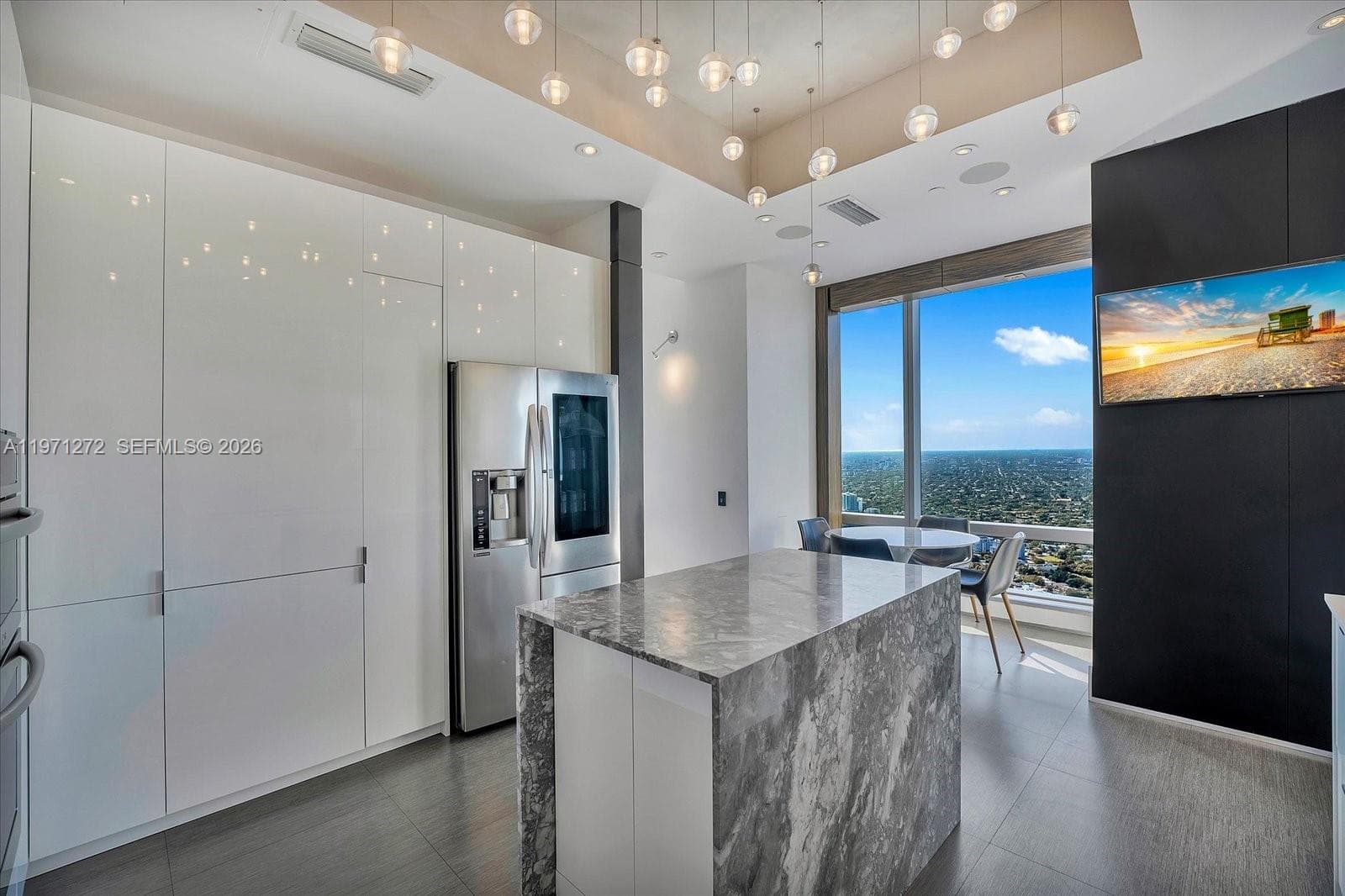 1425 Brickell Ave, Miami FL 33131 — 13