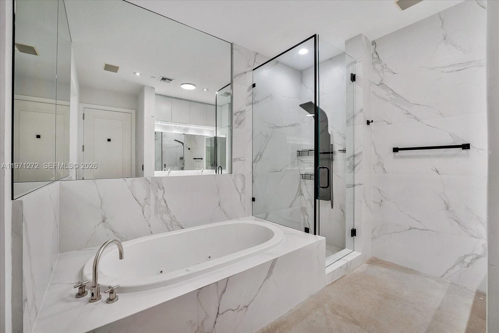 1425 Brickell Ave, Miami FL 33131 — 10