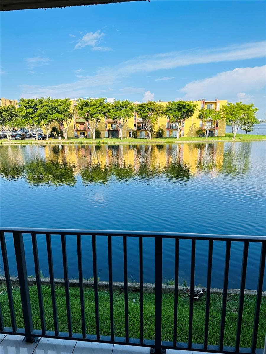 4705 NW 7th St # 7, Miami FL 33126 — 8