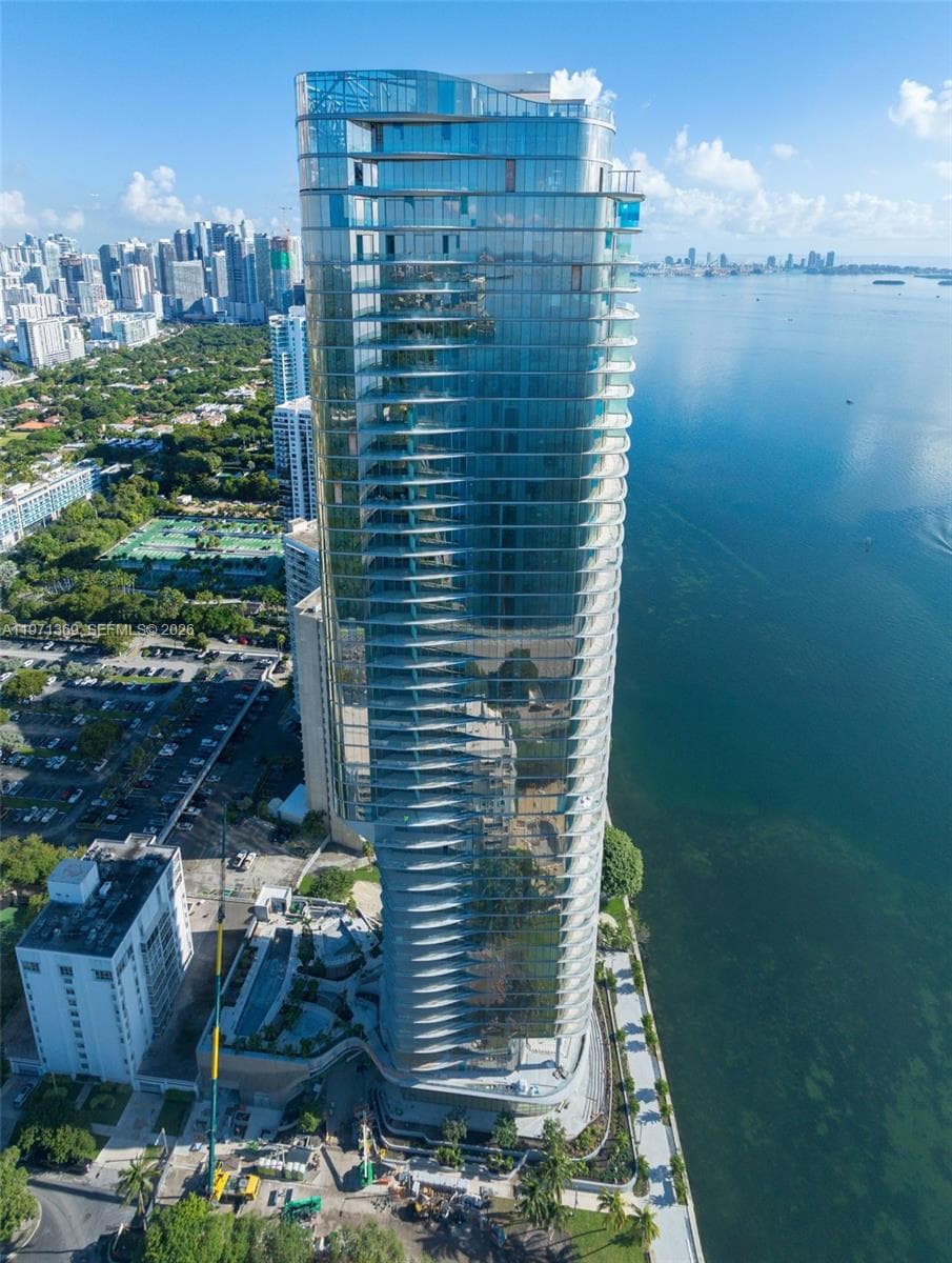 175 SE 25 Rd # 2802, Miami FL 33129 — 8