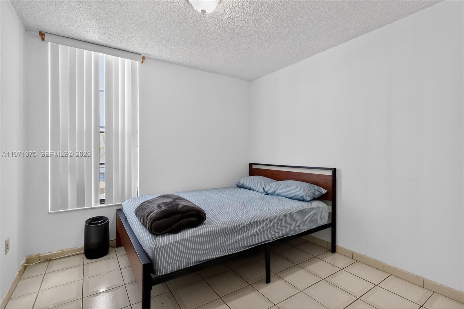 9678 Fontainebleau Blvd # 411, Miami FL 33172 — 16